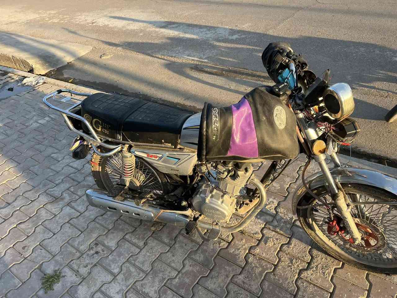 السلام عليكم اخوتي
ماطور تايكر للبيع 
ماطور كدام عينك 
محرك شرط ممفتوح 
لسعر ٥٠٠وبي مجال لشراي


**إذا كنت صاحب هذا الإعلان وتريد حذفه لأي سبب، رجاءا أرسل رسالة إلى الدعم الفني**