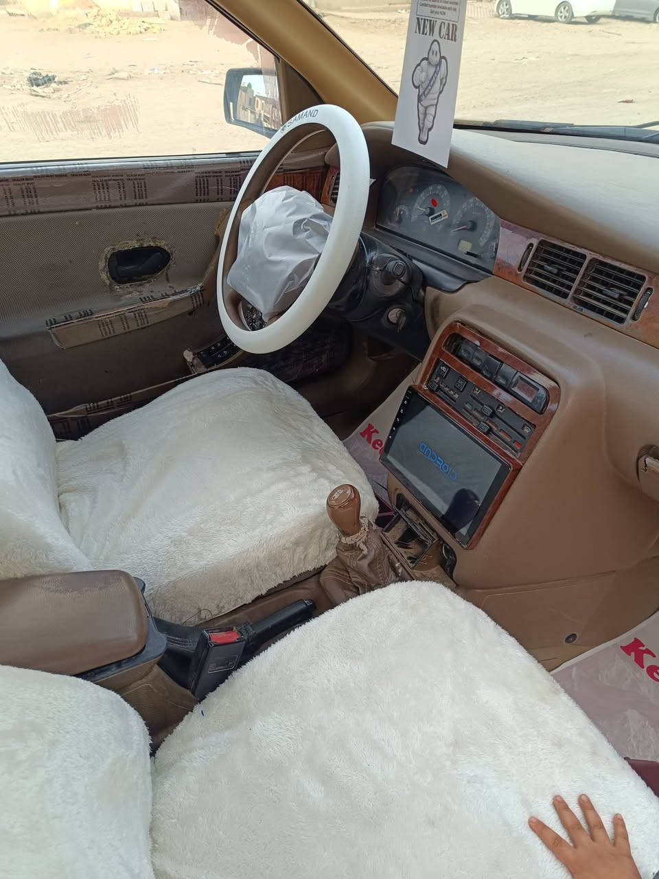 السلام عليكم
سمند موديل 2010 هيئة وغرامات مصفرة سنوية لل 2030 رقمها انگليزي مكينة بيها خيط بخار حدادية جديدة تخم تاير 
السعر 32$ مكاني الديوانية وبيها مجال قليل للشراي 
رقم الهاتف / ***********
