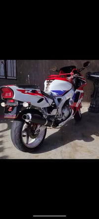 CBR 900 • مرواس • هيت