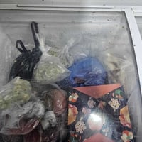 مجمدة • ثلاجة