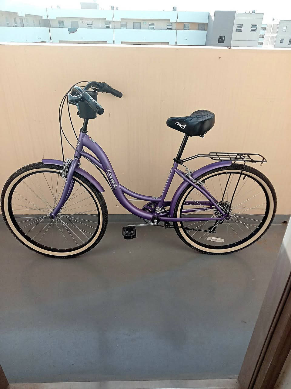 بايسكل ماركة kent العالمية للبيع حجم ٢٦ اشتريته جديد واستخدمته شهر ومداخل للتصليح ولحد الان مصاير بيه بنجر وهذا الكتلوك مالته سعره ١٥٠ الف


**إذا كنت صاحب هذا الإعلان وتريد حذفه لأي سبب، رجاءا أرسل رسالة إلى الدعم الفني**