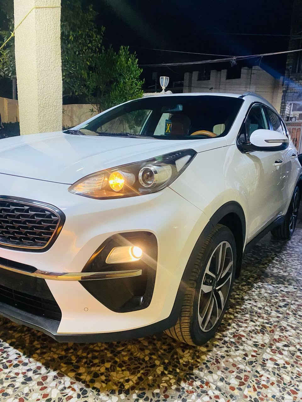 السلام عليكم اسبورتج 2020 خليجي
رقم بغداد بسمي
بيه بارد شويه بل خامل الامامي والسونار موجود
السعر 205 او بيه مجال قليل
رقم الهاتف ***********
