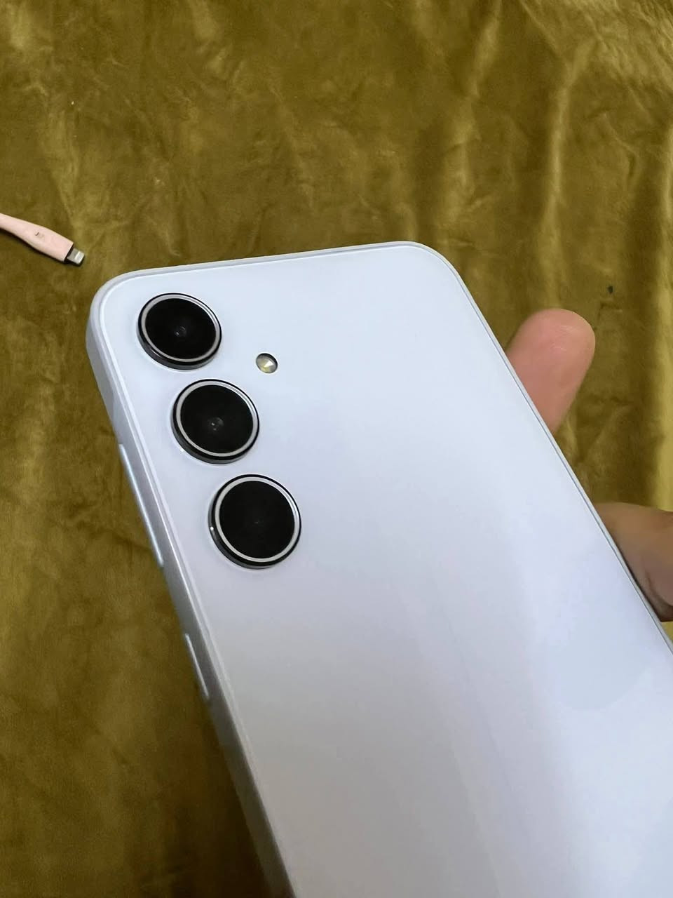 Samsung A35 5G 🩷Samsung A35 5G 🩷
بسعر 230 ألف وبي مجال 🥰

الذاكرة 128GB

الرام 8GB+8GB=16 GB 

المعالج Exynos 1380

صوت ستيريو

بصمة بالشاشة 

تردد الشاشة 120Hz

بطارية 5000mAh

الاستفسار تفضل خاص


**إذا كنت صاحب هذا الإعلان وتريد حذفه لأي سبب، رجاءا أرسل رسالة إلى الدعم الفني**