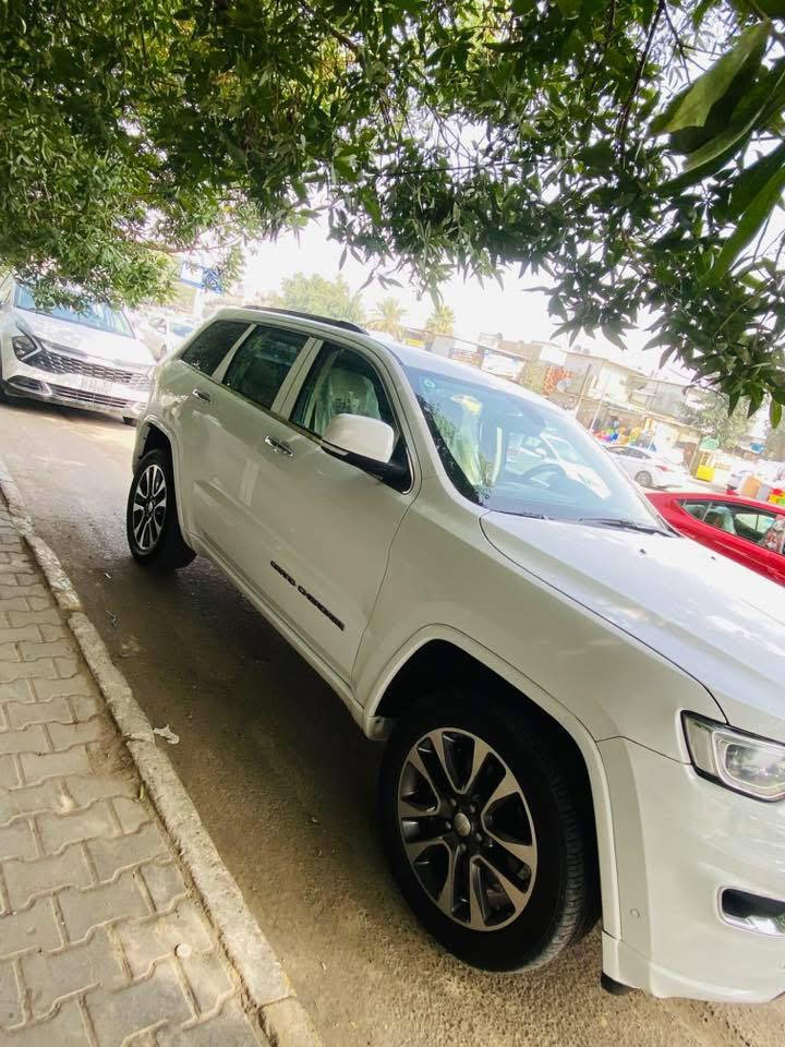 سلام عليكم شباب
للبيع جيب اوفرلاند  3شاشات 
موديل 2018 
رقم بغداد الدولي باسمي تحويل مباشر 
السياره كفاله عامه 
ماشيه46 الف 
مكان السياره بابل 
السعر 272 وبيه مجال بسيط 
***********
