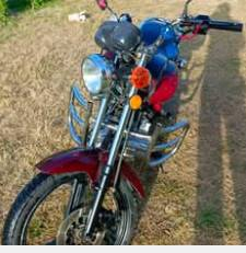 السلام عليكم متاح دراجه مقفوله من كل عيب محرك 200  موديل2016 والسعر 450 وهذا رقمي الشراي يتصل ***********
