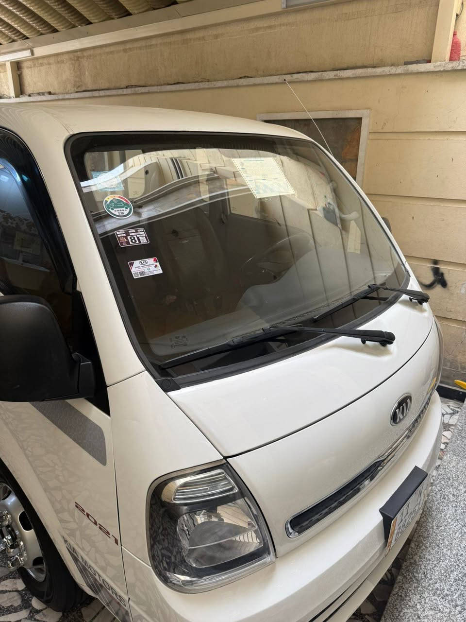 كيا فحل مفتوح موديل 2021رقم بغداد انكليزي
مكينه 4000جديده لا صرف ولا بخار ولا تنقيص وكير ومكينه واكسل وشاصي ورقم شاصي كل مكفول تخم تاير جديد تاير خلفي 14 وستد 27 وتانكي الكاز محور 120لتره 
سياره جديده مامتعوبه ماشيه 120 حقيقي 
سياره مكفوله كفاله عامه لا ضربه ولا صبغ ولا تبديل عد بارد اصبعين والباقي مكفول شرط التحويل سياره جاهزة لشغل 
العنوان بغداد الاورفلي السعر 167وبيه مجال بسيط الرقم ***********
