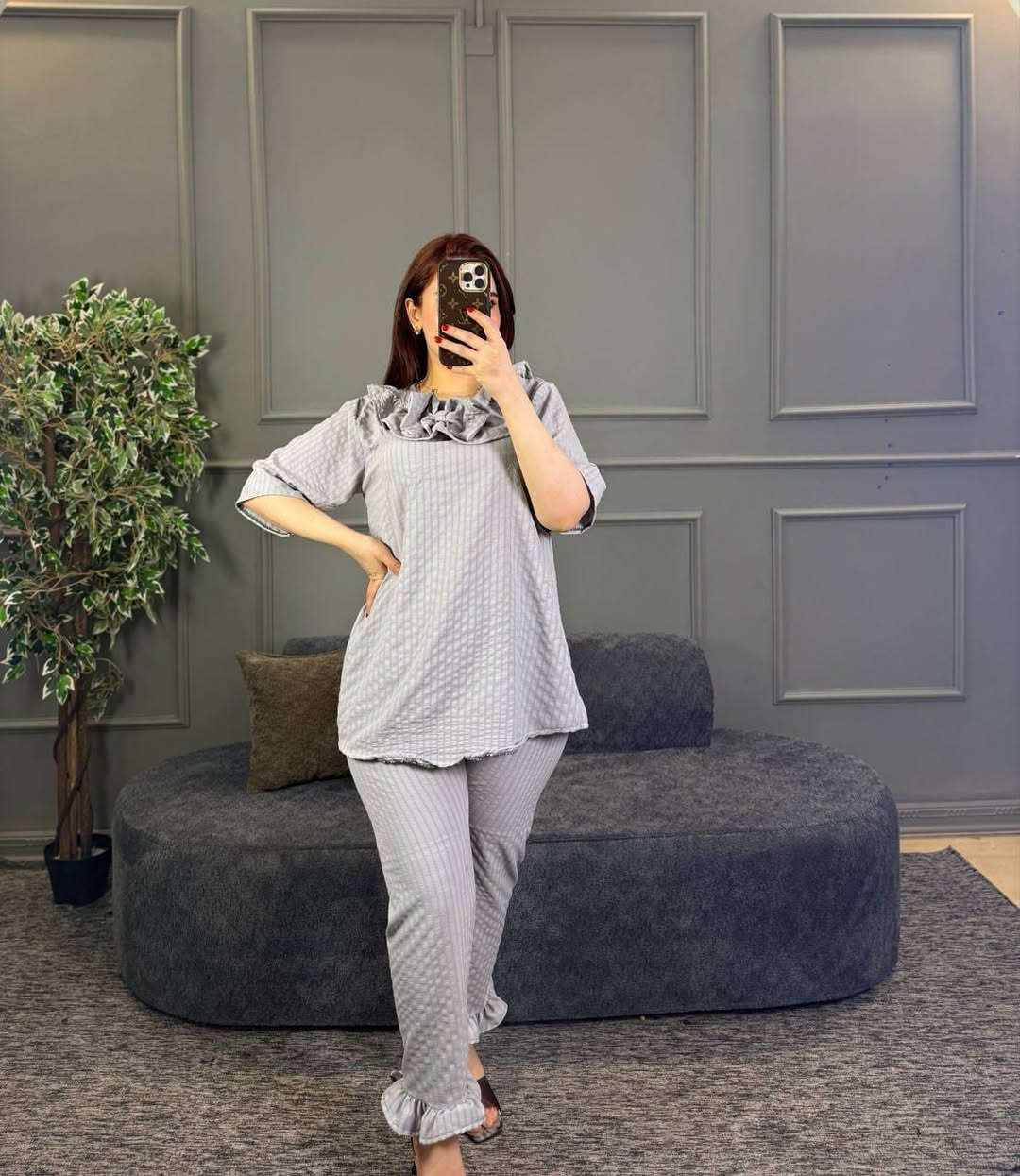 تراك شرعي  نسائي  😍 طرحة جديدة 

خامة كريشة  خامة دارجة ومرتبة 

قياس فرري سايز  

سعر الدرزن 85 الف

متوفر مفرد


**إذا كنت صاحب هذا الإعلان وتريد حذفه لأي سبب، رجاءا أرسل رسالة إلى الدعم الفني**