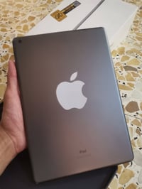 آيباد ٩ • ذاكرة ٦٤ • بطارية ٩٥٪