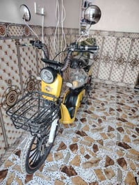 بايسكل شحن اربع بطاريات جديد السعر 275 وبي مجال 07851712411