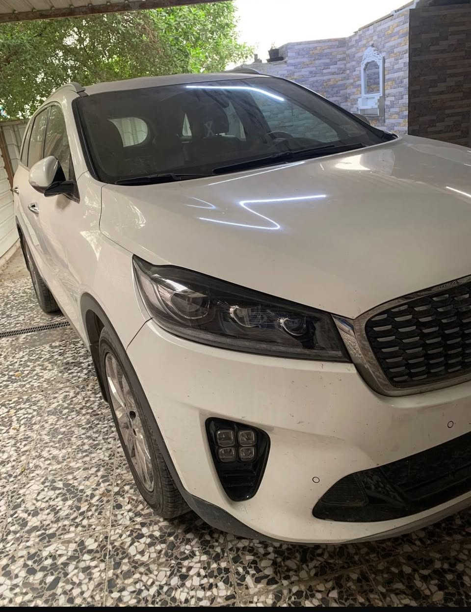 سورنتو خليجي موديل 2019 رقم بغداد انكليزي ابيها اربع قطع صبغ مواصفات الخليجي معروفه محرك وكير على وضع الشركة السعر 185  مكان السيارة بغداد  شرط التحويل 
***********
