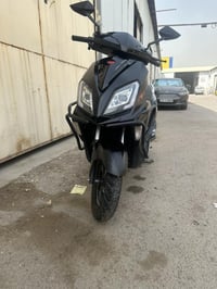 دراجة شحن جارجر 8بطاريات كبير للبيع الوصل مالتها موجود المواصفات… 1دبل...