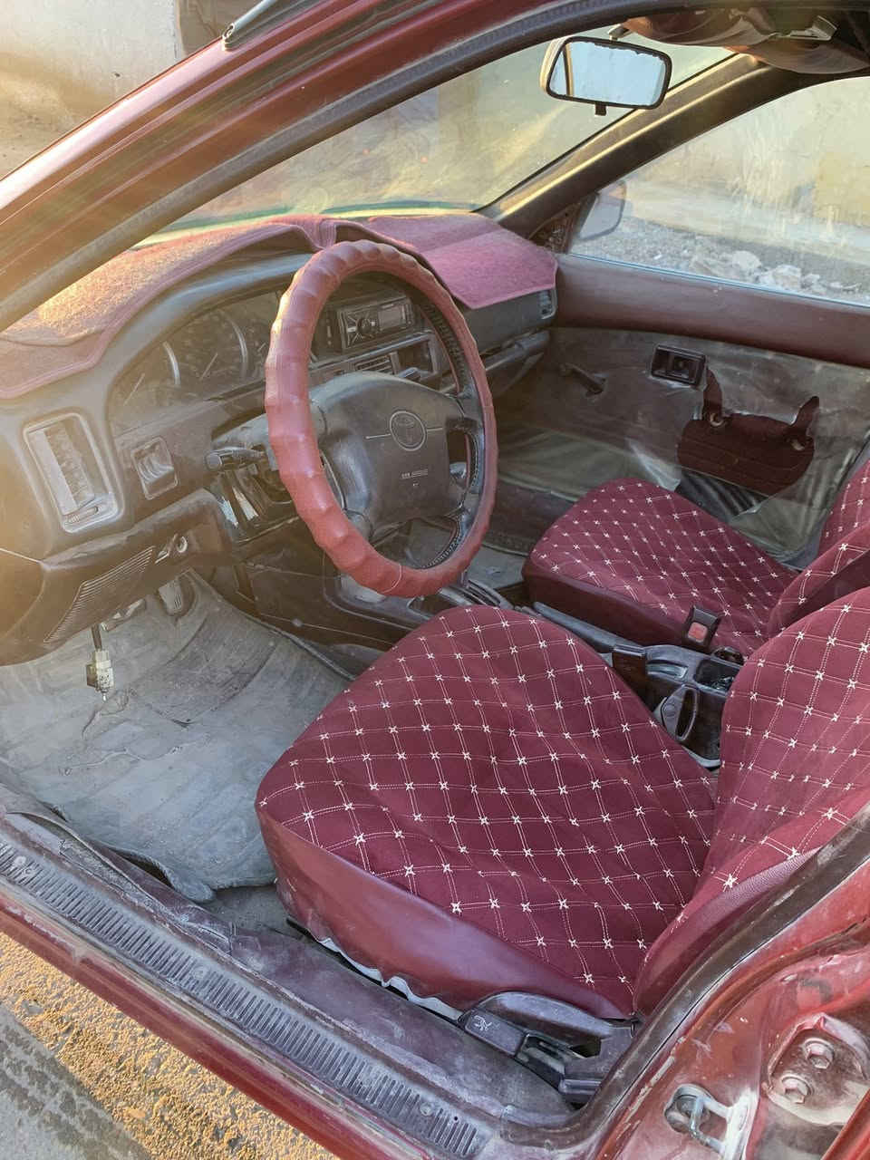 كورلا يسره بلادي موديل 92 محرك 1600 تخم تاير كير ومكينه خير من الله جهازه وحلوه رقم نكليزي بغداد السياره واسط النعمانيه سعرها 37 وبيها مجال بسيط حك العمله. ***********
