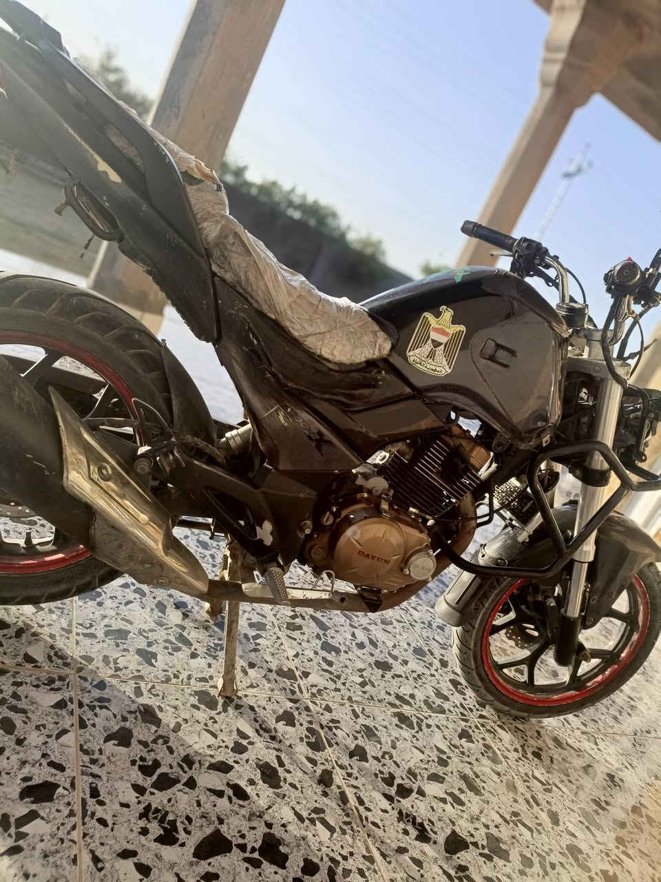 ديوان لبيع سعر 350محرك 200c


**إذا كنت صاحب هذا الإعلان وتريد حذفه لأي سبب، رجاءا أرسل رسالة إلى الدعم الفني**