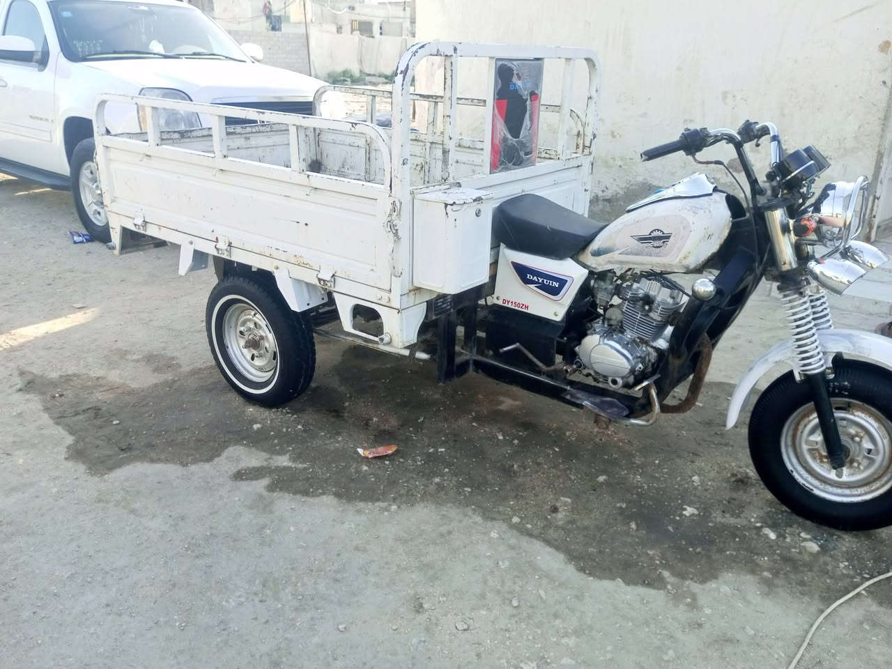 السلام عليكم ستوته للبيع موديل 18 اوراق كهربائيات شغاله محرك 23 سعر مليون 1350 ناصريه مركز مكلف بالنشور تواير جدد ***********
