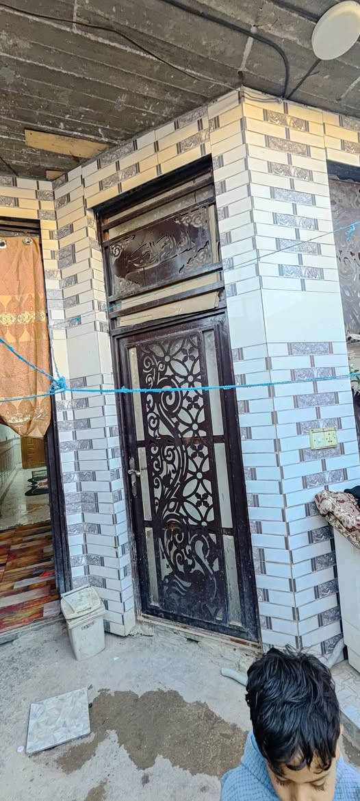 ياالله بيت مساحه 100متر طابوزراعي سند 25بناء طابوق والسقف كونكريت
يحتوي على غرف وستقبال ومطبخ وصاله وصحيات داخليه وخارجيه العنوان طوريج حي المستقبل خدمات كامله 

معروض لدى مكتب بيروت للعقار الكائن في طوريج حي الجمعيه 

الستفسار ***********++***********
