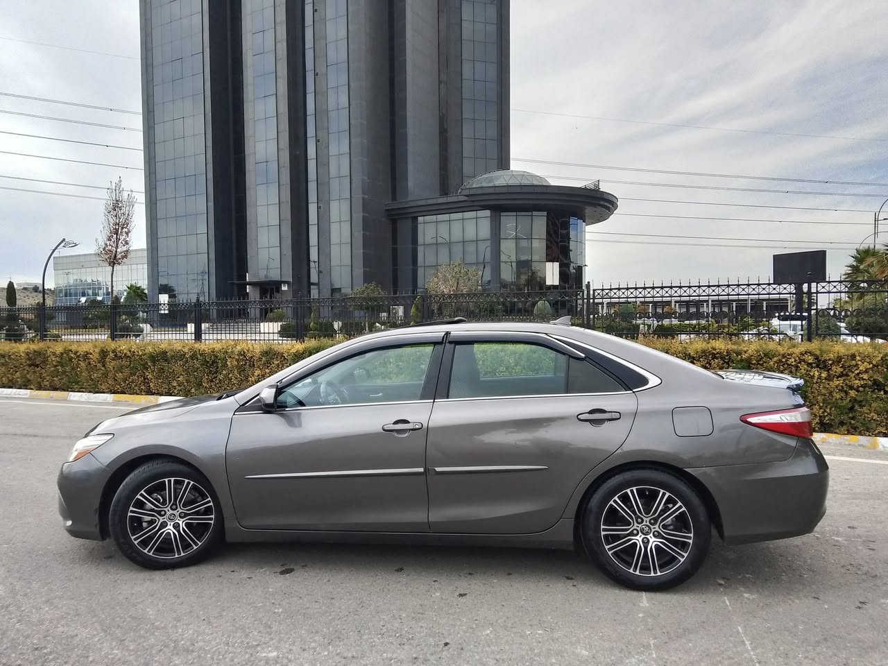 السلام عليكم للبيع كامري موديل 15 رقم شمالي جديد مسطره مكينه سته 6 سلندر افلون  مكينه قبل 3 اشهر مبدله  سياره فول فول فتحه حساس جانبي كشنات جلد حار بارد رادارات كير محرك بشرط بيها اربع قطع صبغ الاستغفار اتصل (***********).  (***********)
