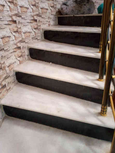 الدار للبيع طابقين طابو صرف مساحه 200م درجع اولى 
الموقع طويريج حي العسكري شارع نضوري 
السعر  160مليون مع المجال بسيط 
مراجعة مكتب سعد الجنابي للعقار يم الشارع البلديه مقابل حماده مول / 
       تفاصيل اكثر اتصل على الارقام التاليه 
        ***********
         ***********
