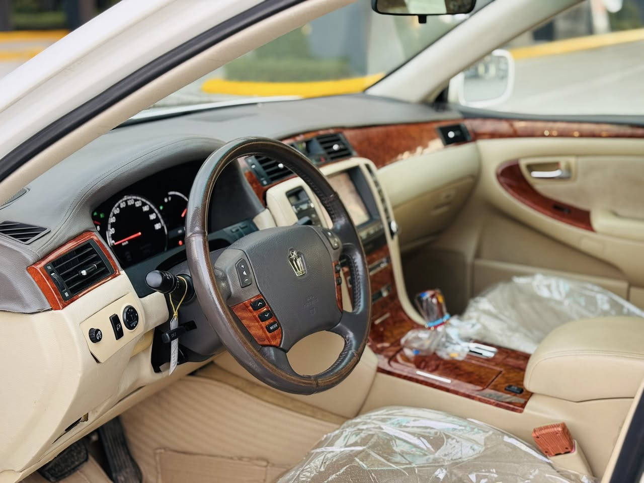 شاهینەی (موس)
‎     . مەکینەبچوکی  گیر بچوک
‎ .ساردوگەرمی ئیشدەکات .
٢-دوگمەی 👌 ناو زەردی،شاشە-بەسمەی کامل بەرمەجە 
بیانوو بڕ ناو پاکەت📦   

نرخ:(٦٣)گەلا کۆتایی 

‎.📍شوێن:(سلێمانی)
‎. ژ.م ☎️ ***********
‎. ژ.م ☎️ ***********
‎. ژمارەی کۆڕەک ڤایبەری لەسەرە 🛜
