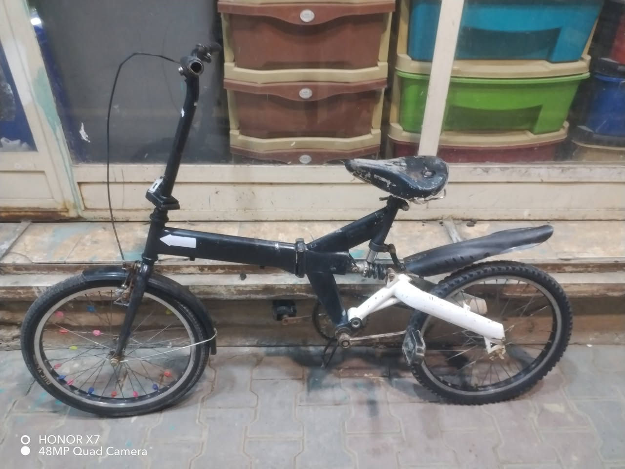 للبيع السعر ٤٥ فقط يريد بريك العنوان الضلوعيه
***********
