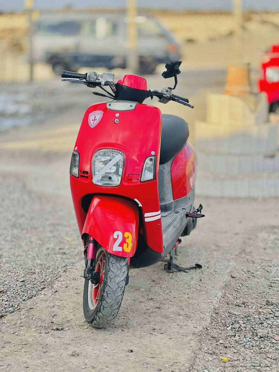 سلام عليكم
دراجه ماكس بوليس دراجه شوفت عينك ماسولفلك عنه 
مزوده كلشي بوشه 55 
راح يصيرله شهرين من طالعه من حاويه كفاله عامه ختم واحد ماناقصه اي شي 
رقم ***********
مكان سوق شيوخ
