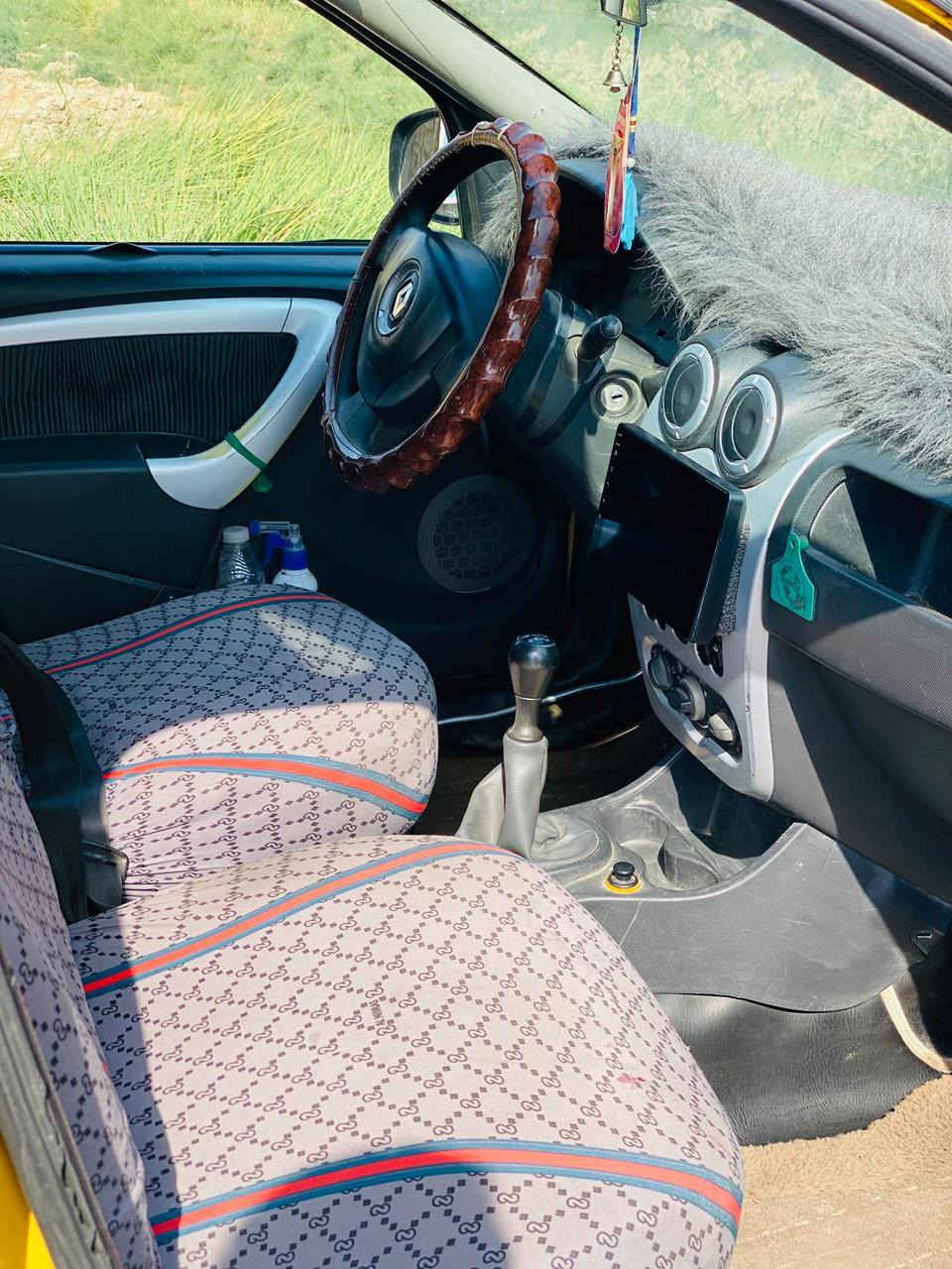 سلام عليكم رينو لبيع مديل 10رقم نكليزي مثنى بسمي مصفره هيه وغرامات كفاله عامه تخم تاير حداديه زينه مكينه او كير جداد تفصيل عله هاذه رقم *********** سعر خاص مكان قضاء غماس
