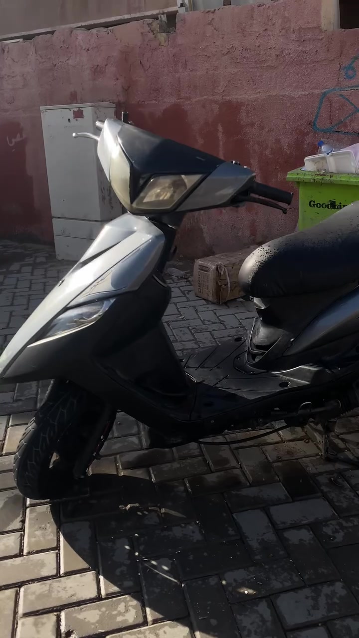 ثـعلب للبيع الدراجه ناعمه كهربأيات كلها شغاله دراجه ناعمه المكينه مكفوله بس مفتوحه مبدل بيها چواكيچ فقط تجي تفحص وتاخذ سعر 500 بيها مجال بصيط متواجد وات فقط
*********** 
تمتم .
