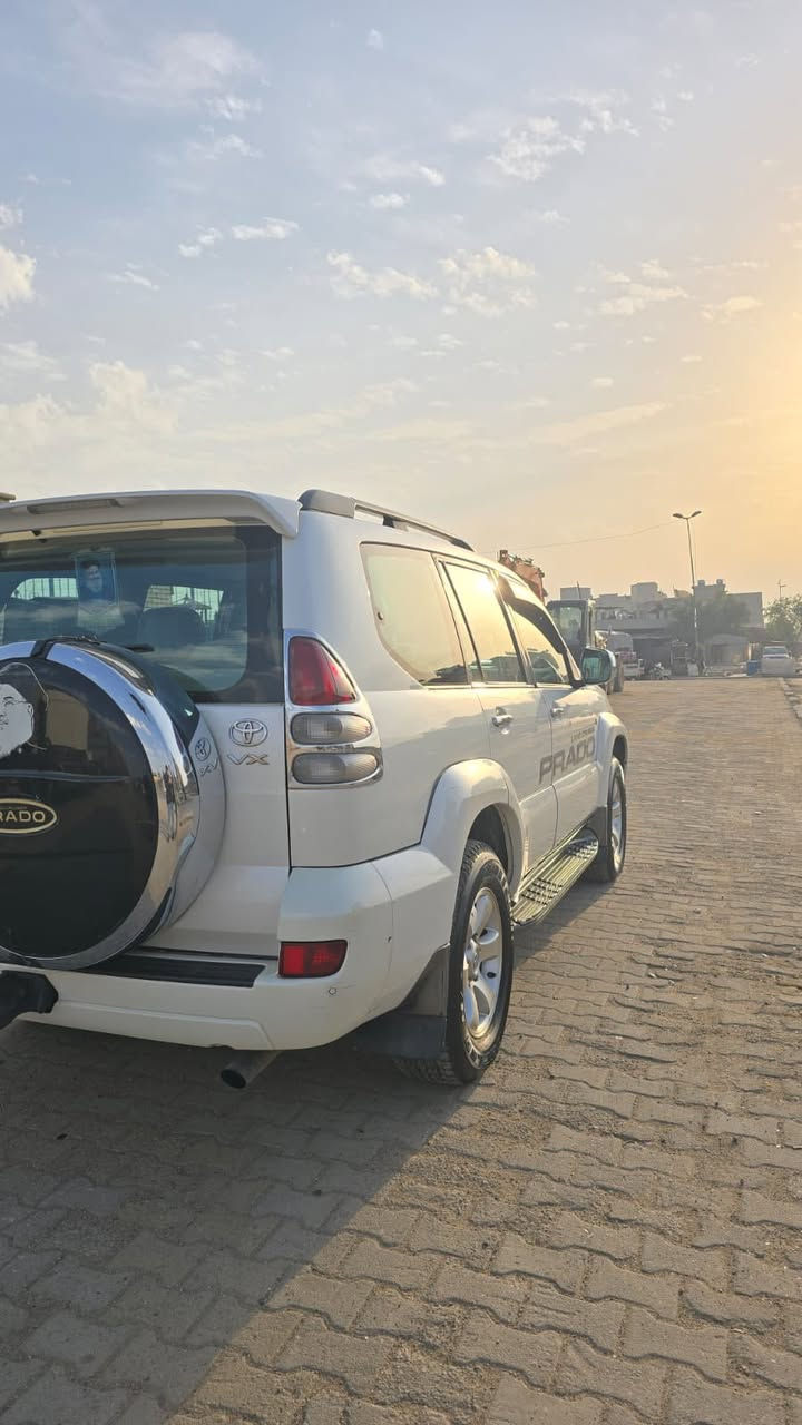 #برادو                            بسم الله الرحمن الرحيم 

السلام عليكم… 

برادو موديل 2008 وارد خليجي 

كفاله عامه عدا جاملغ السايق مصبوغ فقط 

وبيها تكشير بلادي يعني معروف البرادو بل تكشير مال صبغ 

مواصفاتها
VX 
6 سلندر 4000 سي سي
بانوراما 
تظليل شفاف عازل للحرارة كل جام السيارة
عزل ابواب صوت وحرارة واهتزاز روسي شرکة STP الغنية عن التعريف
شاشة لكزز 
بصمة
السياره بس محسن تفويلها ادامه عليها جديده 
تخم تاير برجستون ياباني 
حداديه جديده 
دهن كير جديد 
مابيها لا خرخشه بل دواخل ولا اي صوت 
وضايفلها شاشه لكزز 
دوشمه 
ارضيه جلد 
بصمه تشغيل هي بلادي سويج تجي
السياره نظيفه 

ما ملعوب بل عداد ولا مفتوح اصلاً وكلوب وصوت ال120 شغال 

ماشيه حقيقي 226كم 

وتجي وتكلب وتشوف وسونار بيها هم 

مكاني بغداد حي اور شارع ابو عبير 

اي استفسار تفاصيل اتصل 

***********

ابو جعفر 

السعر 185 قابل للتفاوض 

والسياره هواي تفاصيل بيها يعني وجاهزه من كلشي 

رقم بغداد تحويل ثاني يوم 

بس الجناي يعرف قيمتها مو شراي لا تعبني ولا تتصل رجاءاً
