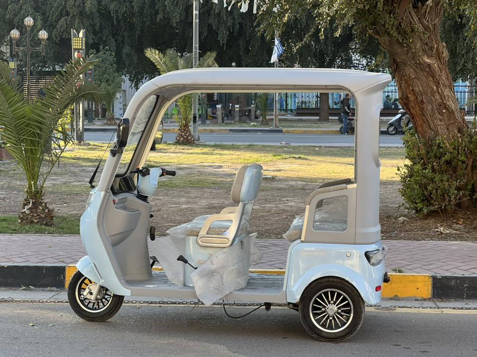 سلام عليكم شباب دراجه شحن  تكتك ثلاث عجلات للبيع  زيرو زيرو زيرو غير مستخدم مشحونه شحنه وحده فقط مماشيه من المعرض البيت فقط. دراجه عالميه وبيها مواصفات كلش قويه وتخبل وسعرها معروف عند محلات 
مواصفاتها 

الموديل 2026
البطاريات مسطره كبار 
كل شحنه تمشيك 80 كيلو 
السرع 1.2.3
السرعه 60 حقيقي 
بيها كامره خلفيه 
كشنات جلد 
رجوع الخلف 
شاشه تاب تعرض الك العطل ان وحده
وياها جادر بعدني مشاده
لونها كلش مميز 
 وصير بدي ال خلف هم 
وتحمل 3اشخاص 
بريكات 3 
هند بريك 
تشغيل عن بعد 
جهاز انذار السرقه 
مري جانبيه 
ماسحه الجامهً اماميه 

 
وبعد بيها مواصفات تخبل وهواي 

اي استفسار اتصاال 

***********

مكاني بغداد
