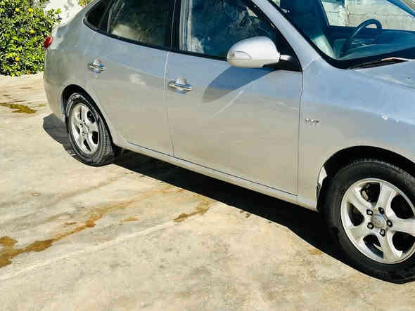 أفانتي ٢٠١٠  ليزري ادوات    السعر ٤٢$. ***********
