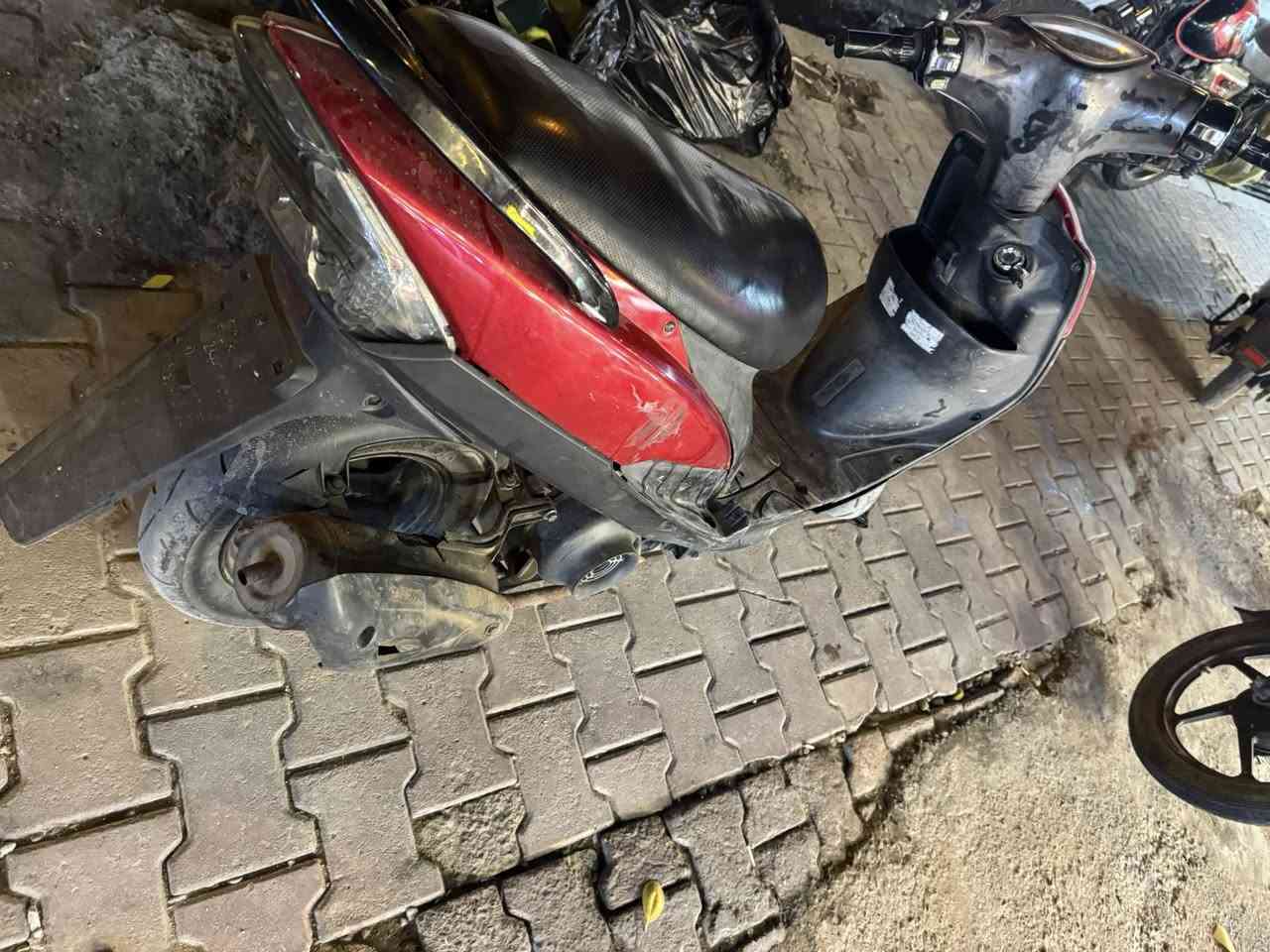 ماكس عدلة مكفولة مكينه ما مفتوحه صارلها شهرين نازله من الرمبه مكاني بغداد العامرية رقم التواصل ***********
