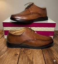 جلد طبيعي • إيطالي • مقاس ٤٠/٤١