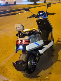 سرعة ١٤٠ • بطاريات ٦ • لون رصاصي