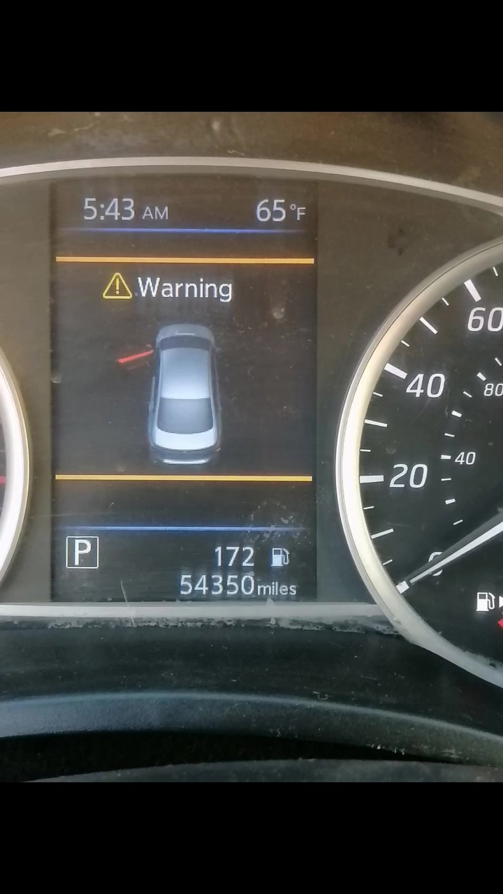 نيسان سنترا موديل 2019 رقم بغداد أمريكي بصمه شاشه تحكم ستيرن بيه ضرر جاملغ أمامي وبنيد مع جاملغ خلفي السعر 89 ورقه العنوان ديالى بعقوبه الجديده ***********
