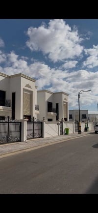 دور للايجار • مجمع المروج السكني • ٢٥٠/٣٠٠م