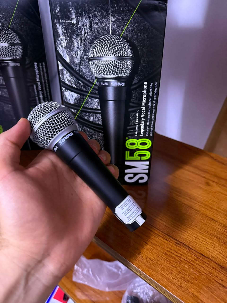 Shure sm58
مايك شور موديل sm58 اعتقد ما يحتاج وصف  
ارخص سعر فقط ٧٥ الف 
*********** + WhatsApp 
متوفر توصيل لكل عراق 🚚 📦
