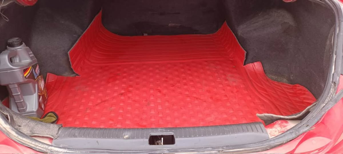 السلام عليكم 
سيارة فاو 2015 للبيع كفاله رقم إنكليزي سنوية جديدة تحويل ثاني يوم بأسم المشتري مكان السيارة واسط الكوت مركز المدينة 
الاستفسار *********** 
مكلف بالنشر
