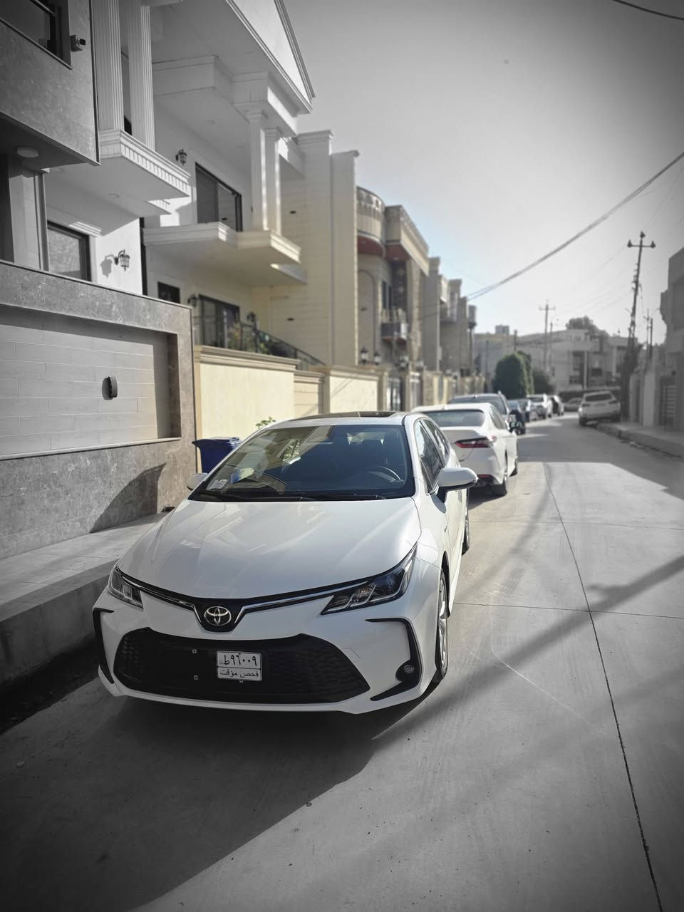 السلام عليكم 
#كورلا هايبرد
#للبيع 
موديل 2025 
ماشية 1500 
فول فتحة 
بصمة
 كشنات جلد  
ردار امامي 
تحديد مسار 
معروفة مواصفاتها 
السيارة بحالة الوكالة 
مرقم نينوى 
السعر 170 بيها مجال للطيبين
مكان السيارة الموصل 
*********** 📞 بي واتساب
