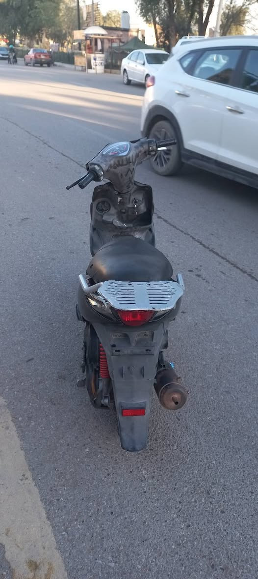 السلام عليكم
ماكس مضلع كابريتر للبيع 
مكينة ما مفتوحة كابريتر بلادية
مكينة ناعمة صوتها ما ينسمع 
دراجة عليها ادامة كاملة من كلجات و فلاتر و دهن 
دبلات كلها شغالة 
كهربائيات كلها شغالة 
سلف هندر كلة شغال 
سكن متغير الألوان 
المنفيس مالها موجود 
السعر 560 وبيها مجال حق الجية 
مكاني بعقوبة خلف المحافظة 
للإستفسار ***********
