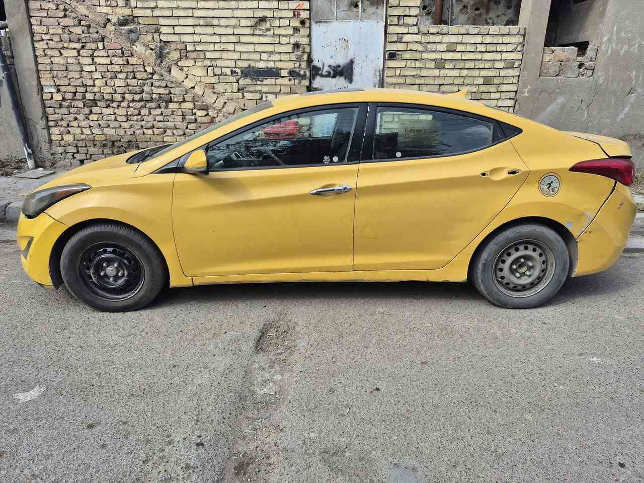 السلام عليكم 
النترا للبيع موديل 2012 فول عدا البصمة بسمي السعر 80 وبيهة مجال للتفاصيل اتصل على الرقم ***********
