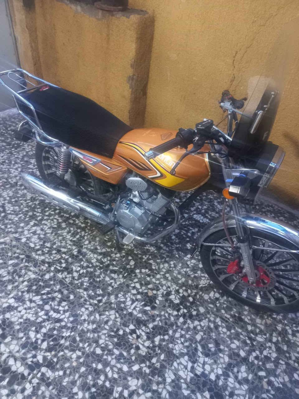 سلام عليكم
دراجه سونك 2025
شهر   11
مكينه.  200. سيسي
ما ناقصهه شي دراجه عله وضع الشركه 
ما مستعمله هواي ولا مشتغله دلفري
ب 850 وبيهه مجال شي قليل حك الجيه 
بغداد حسينيه مال راشديه
الستفسار ***********
