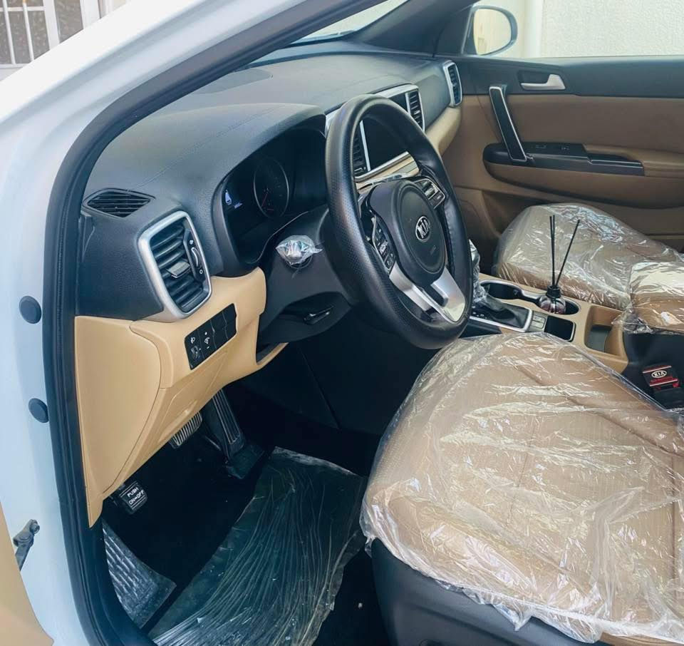 سلام عليكم سبورتج خليجي شركه دوليه ام ضمان مديل 2021محرك الفين دوش سياره ماشيه ٣٦حقيقي شرط الفحص وشرط الجرس سياره كفاله لا صبغ ولا ضربه ولا فتح علا وضع شركه بعدها سياره فول عده بنيرامه بصمه ابواب شتغيل عن بعد شاشاه جبيره بلاديه كار بلي وكامره بلاديه كار بلي حساسات خلفي امامي كشنات جلد كهرباء نيكلات بل بيبان لحيايه رصاصيه رقم بغداد بسمي تحويل اي محافضه حاضر ارقام جدد وهزه جديده مكان سياره واسط كوت رقم الهاتف ***********
