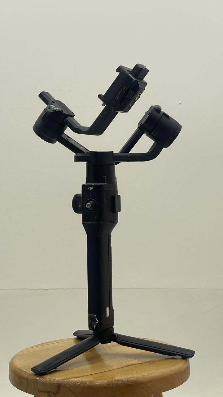 رونن s للبيع شغال 💯 سعر 250 وبي مجال


**إذا كنت صاحب هذا الإعلان وتريد حذفه لأي سبب، رجاءا أرسل رسالة إلى الدعم الفني**