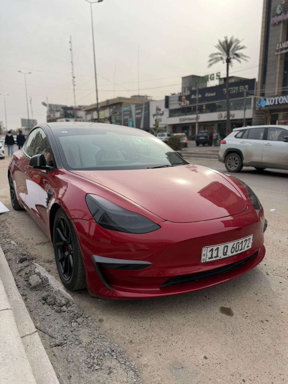 السلام عليكم
بيع او مراوس 
تسلا 3 موديل 2023  تك ماطور دفع خلفي 280 حصان ماشية 40 الف 
عليها هواي اضافات دواخل كاربون فايبر جناح خلفي فول موصفات 
شاحنه 32امبير ويها  معروفة موصفات التسلا 
حادث السياره الجاملغ والبنيد 
ايرباك استيرن فقط  
كامله بأسمي تحويل ثاني يوم 
مكان بغداد حي الجامعة 
***********
