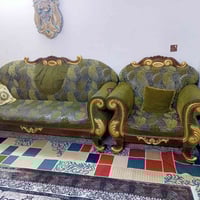 تخم عشر مقاعد للبيع سعرة 150مكان التاجي اني مكلفة بنشر اتصلو على هاذة ...