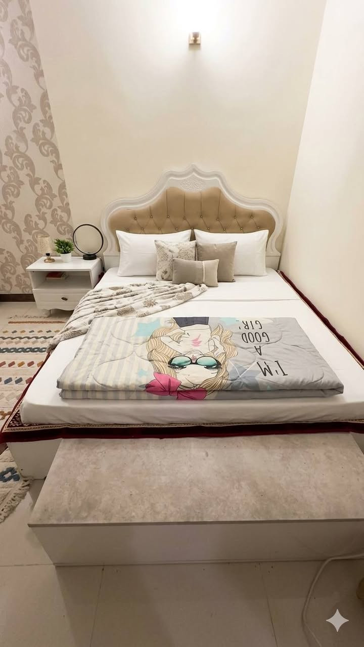 غرفة نوم 6قطع  وياها دوشك جديد اسفنج بيها ملاحظات بالكومديات وميز التواليت السعر 400الف


**إذا كنت صاحب هذا الإعلان وتريد حذفه لأي سبب، رجاءا أرسل رسالة إلى الدعم الفني**