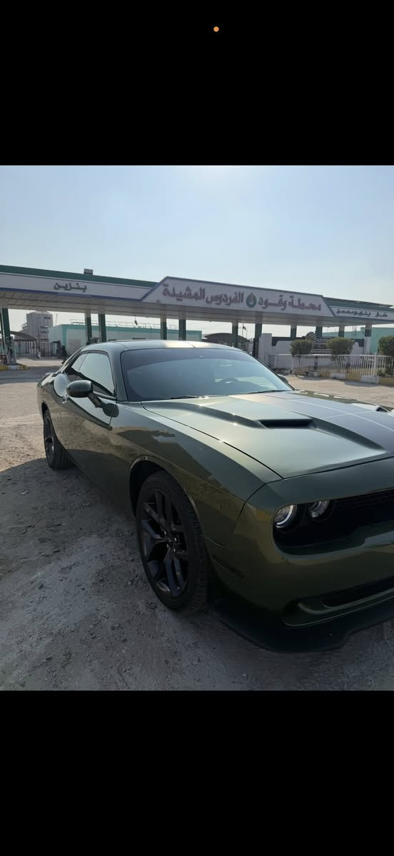 سلام عليكم
جالنجر 2023 اخير صدار 
بدون يرباك بدون تبدلي 
بيه جاملغ صبغ وشويه بنيد مو كله وجت بيه صبغ باب 
ماشيه 24
رقم مميز 65265
حي العدل أو يرموك
***********
سعره 193 وبيه مجال قليل
