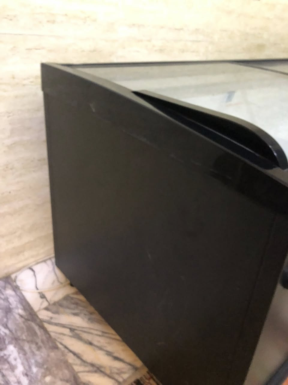 سلام عليكم عارضه مال لحوم طول ٢١٠  وعرض ٨٥
تركيه اصليه مستعمله ايام قليله موجوده اربع عارضات فقط وداخل العارضه نشره  الاستفسار *********** 
عنوان/بغداد المدائن سلمان باك
