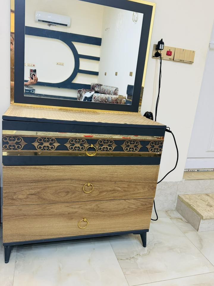 غرفه تركيه نضيفه للبيع نضيفه للستفسار ***********واتساب
