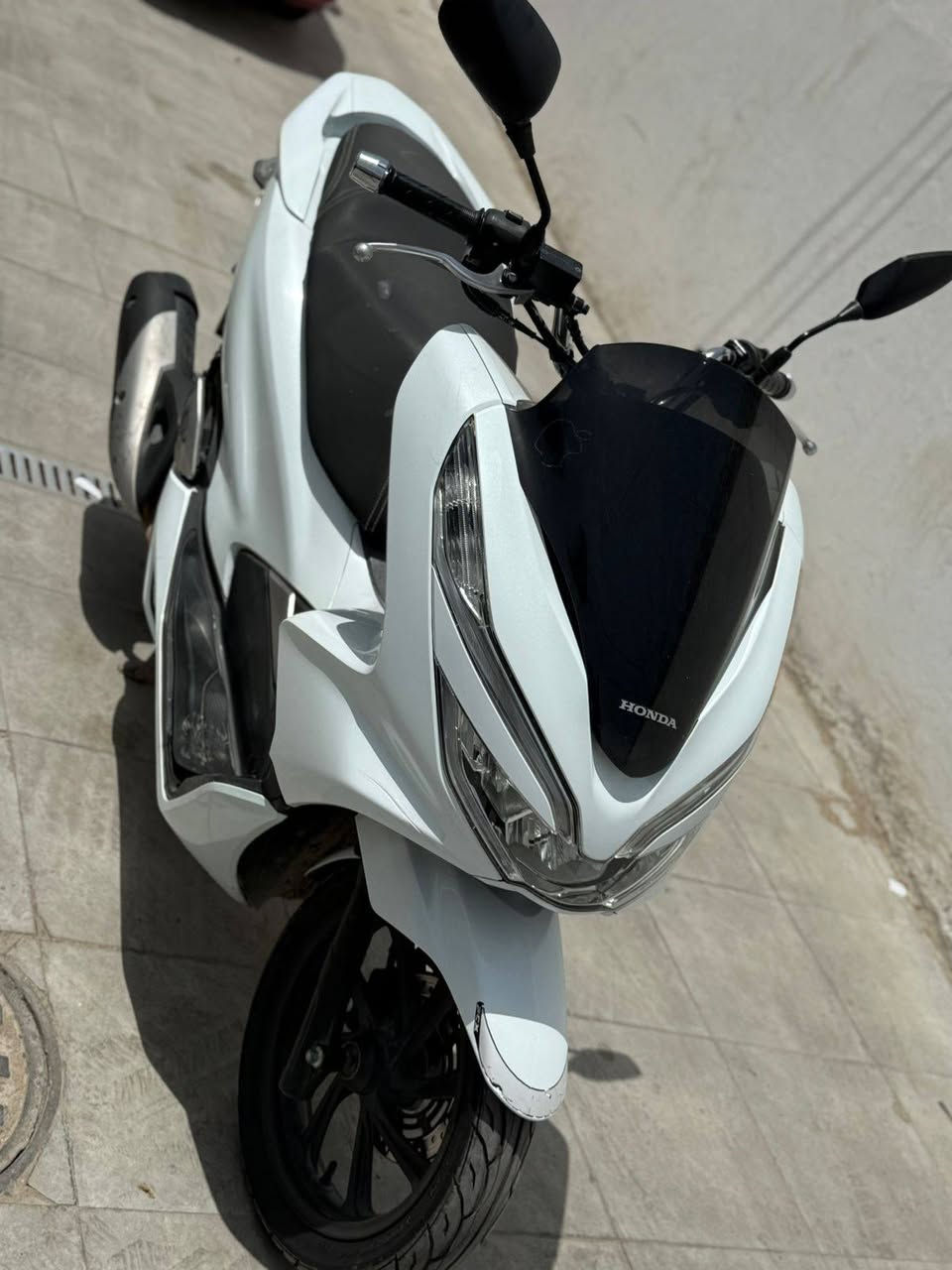 السلام عليكم 
بيسي اكس 
جيل ثالث 
ياباني 
محرك 125
رقم مميز بغداد 
هزه جديده 
 بسمي
ماشيه 27 الف 
الدرجه مكفولة 
مكاني بغداد الأعظمية شارع الظباط 
       ***********
