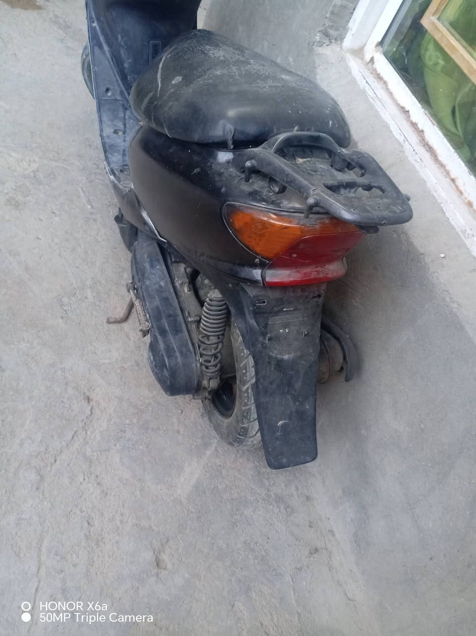 السلام عليكم دراجه شغاله بس بيهه جعجه نقص مال صالنصه وبيهه شويه ملعب بل الويل الوره رايدهه ب 150وبيه مجال بسيط مكاني الشعب حي البساتين
***********
